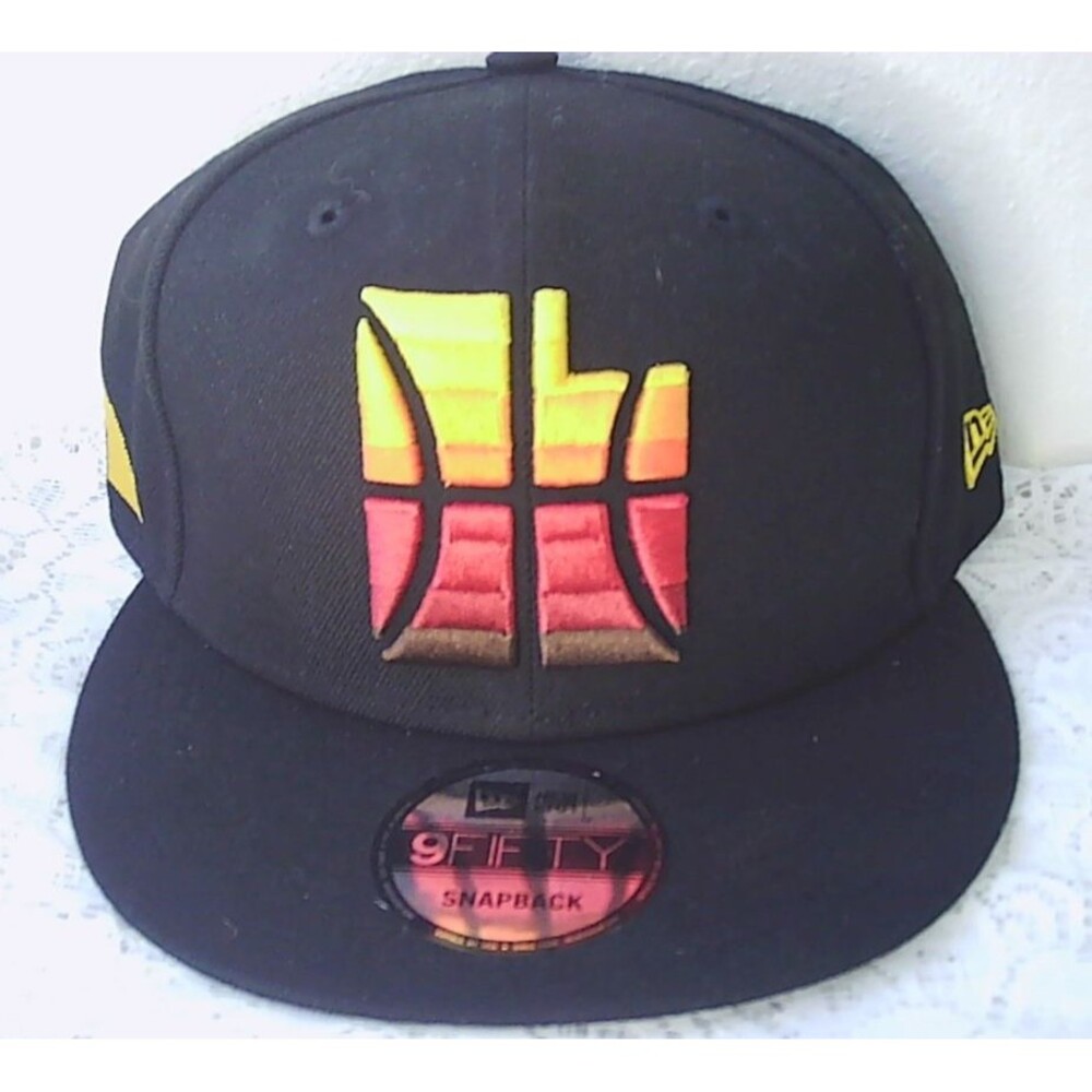 Utah Jazz New Era 9FIFTY Snapback Hat - 2020/21 City Edition Alternate Black/Uta